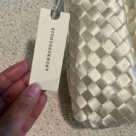 The Frankie Clutch: Woven Satin Edition - Picture 4 of 5